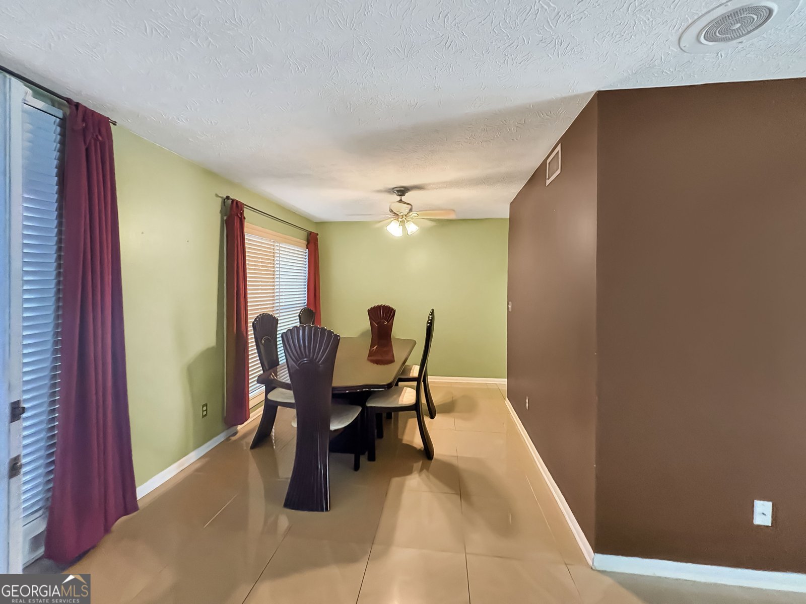 105 Governors Drive Forest Park - 7