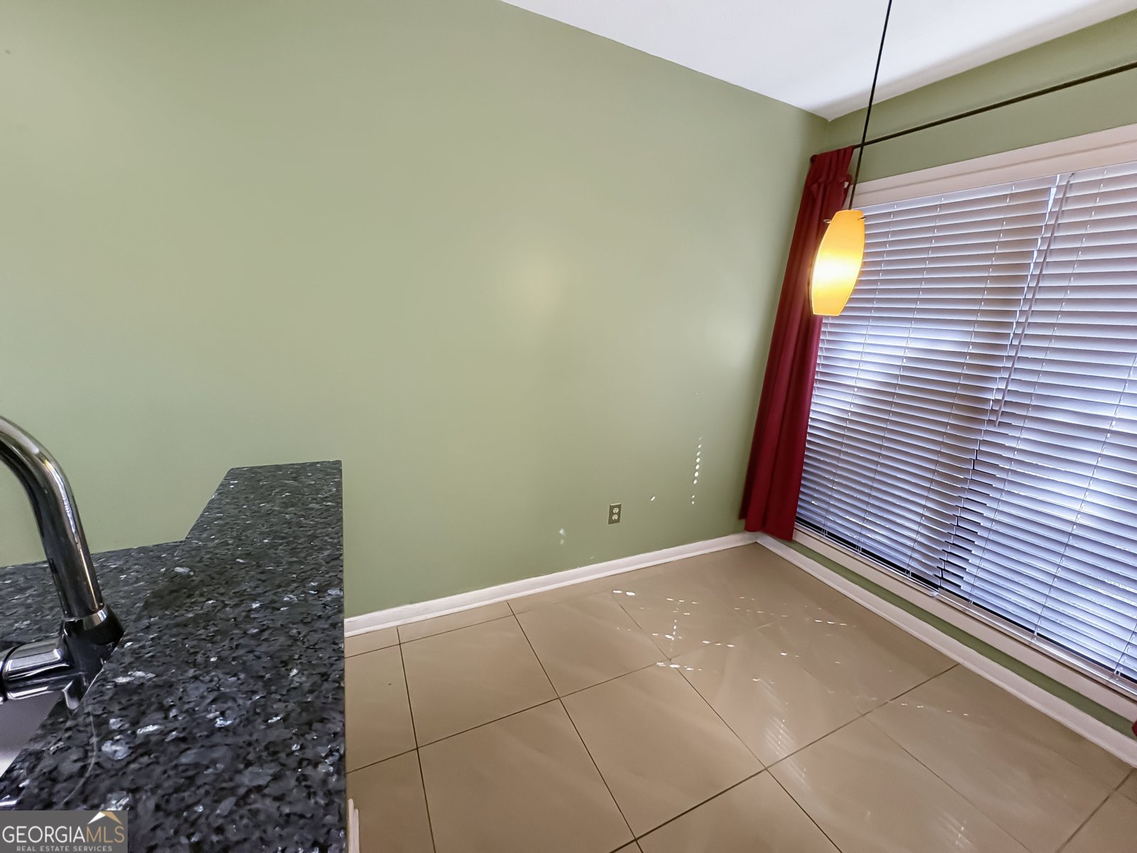 105 Governors Drive Forest Park - 8