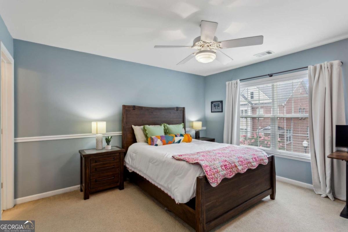 3895 Old Atlanta Station Drive Atlanta - 19