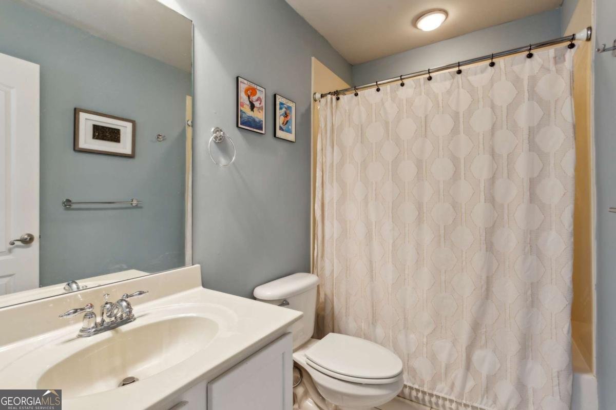 3895 Old Atlanta Station Drive Atlanta - 22