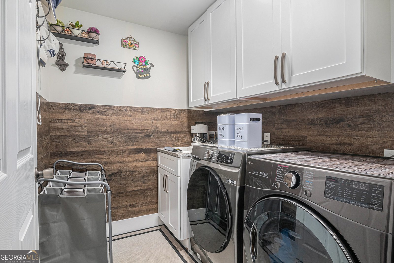 1076 Sutherland Drive Winder - 27