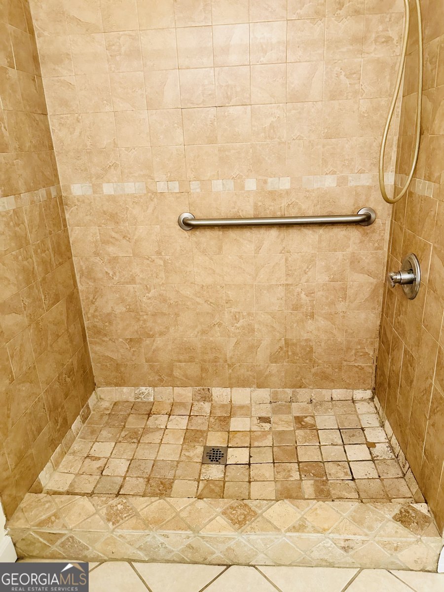 5417 Janeru Circle Macon - 13