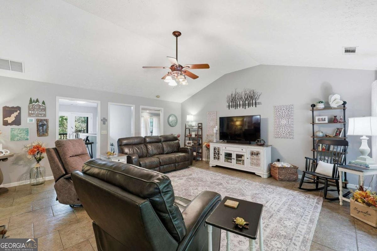 136 Ross Road Mineral Bluff - 10