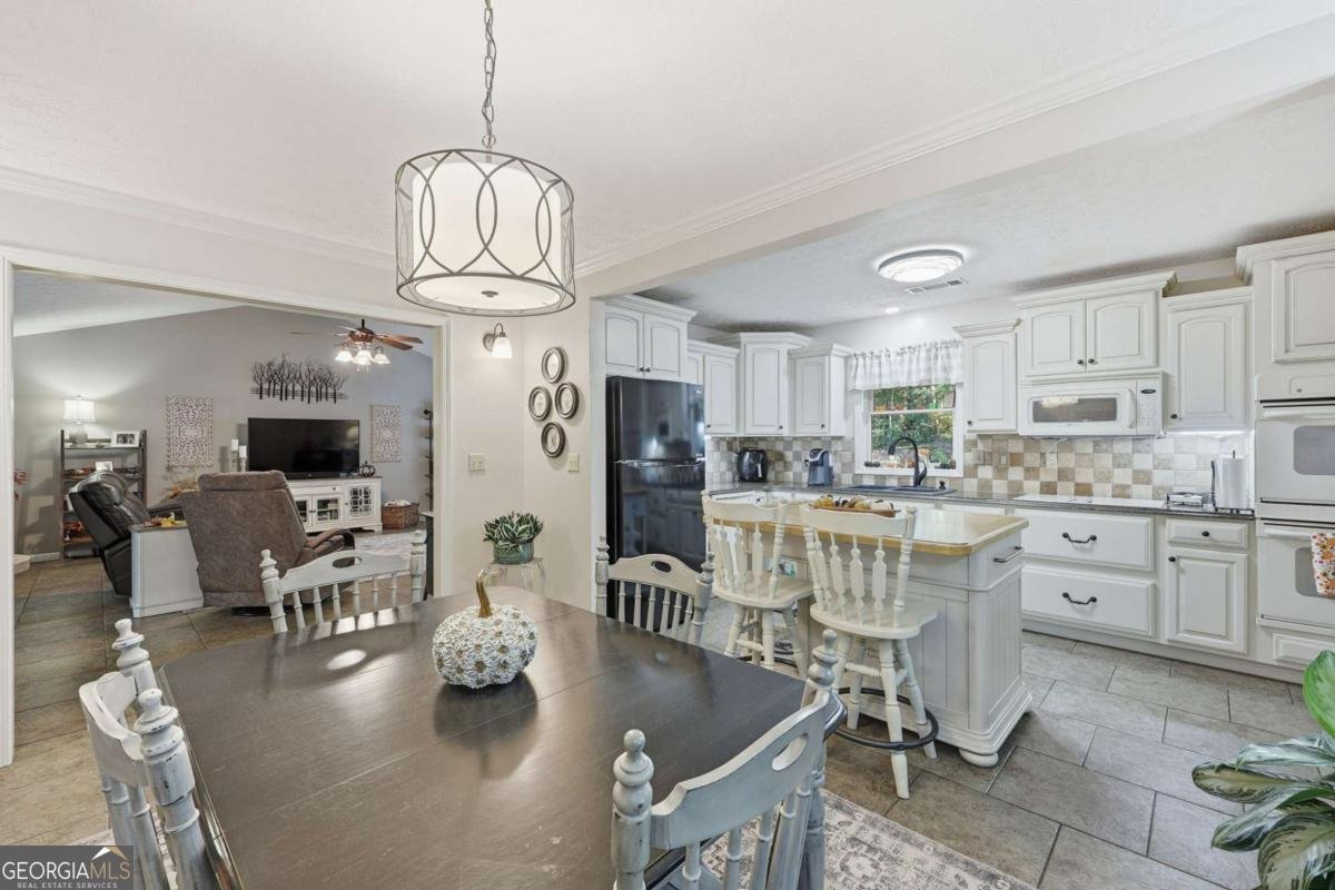 136 Ross Road Mineral Bluff - 12