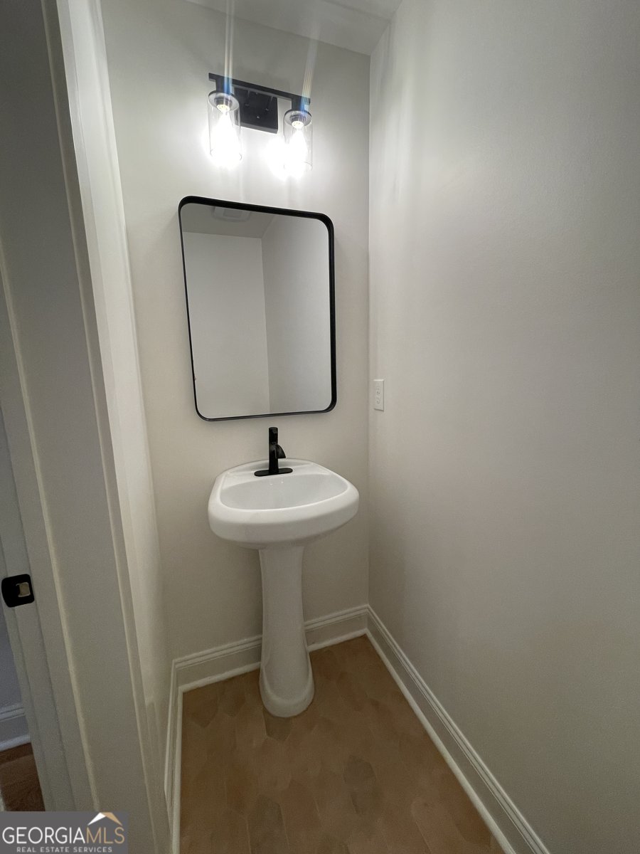 880 Old Airport Road Commerce - 11