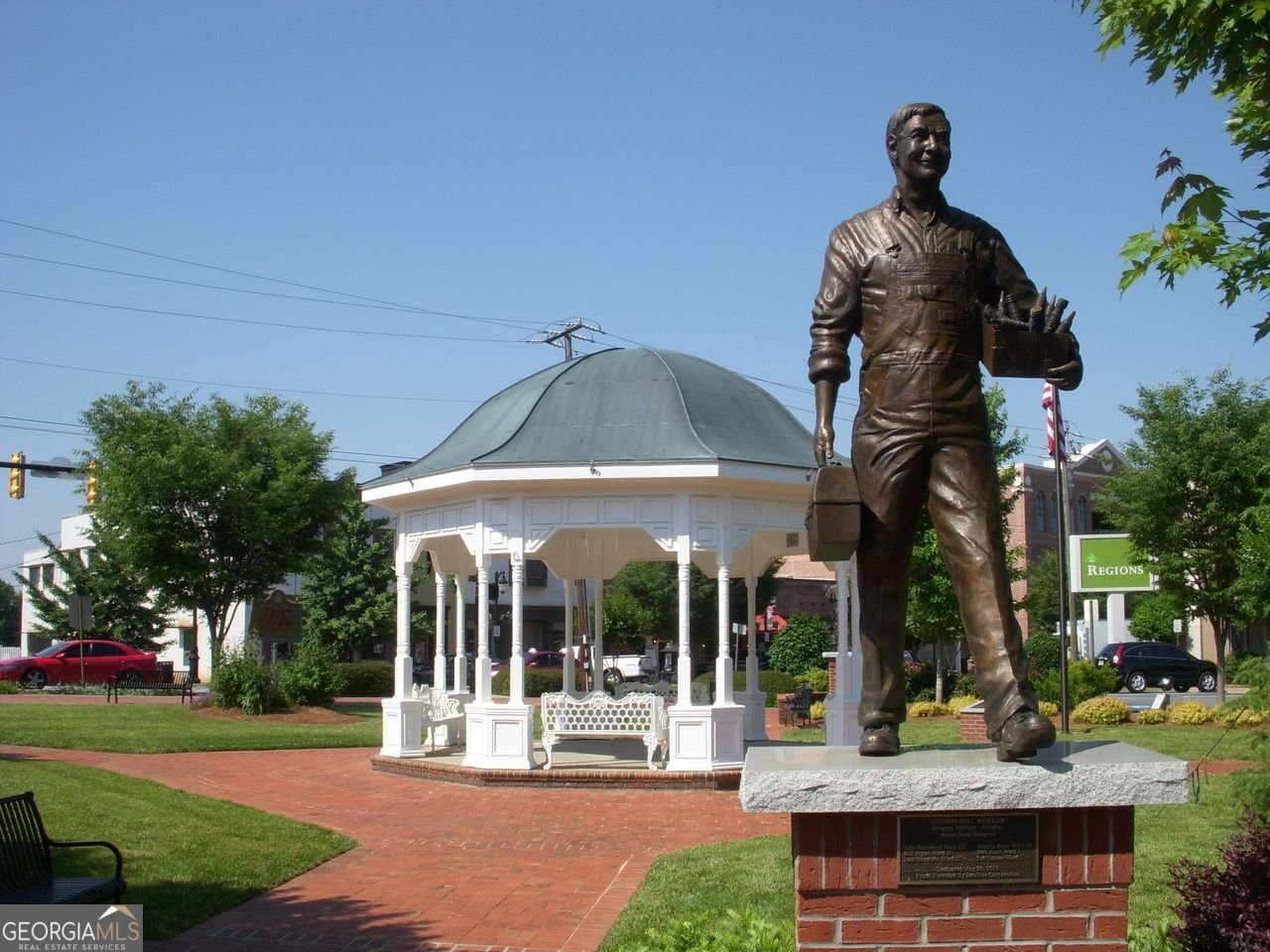 318 LANTANA Lane Woodstock - 2