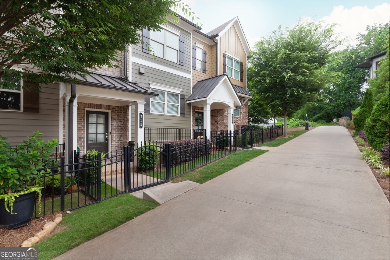 318 LANTANA Lane Woodstock - 8