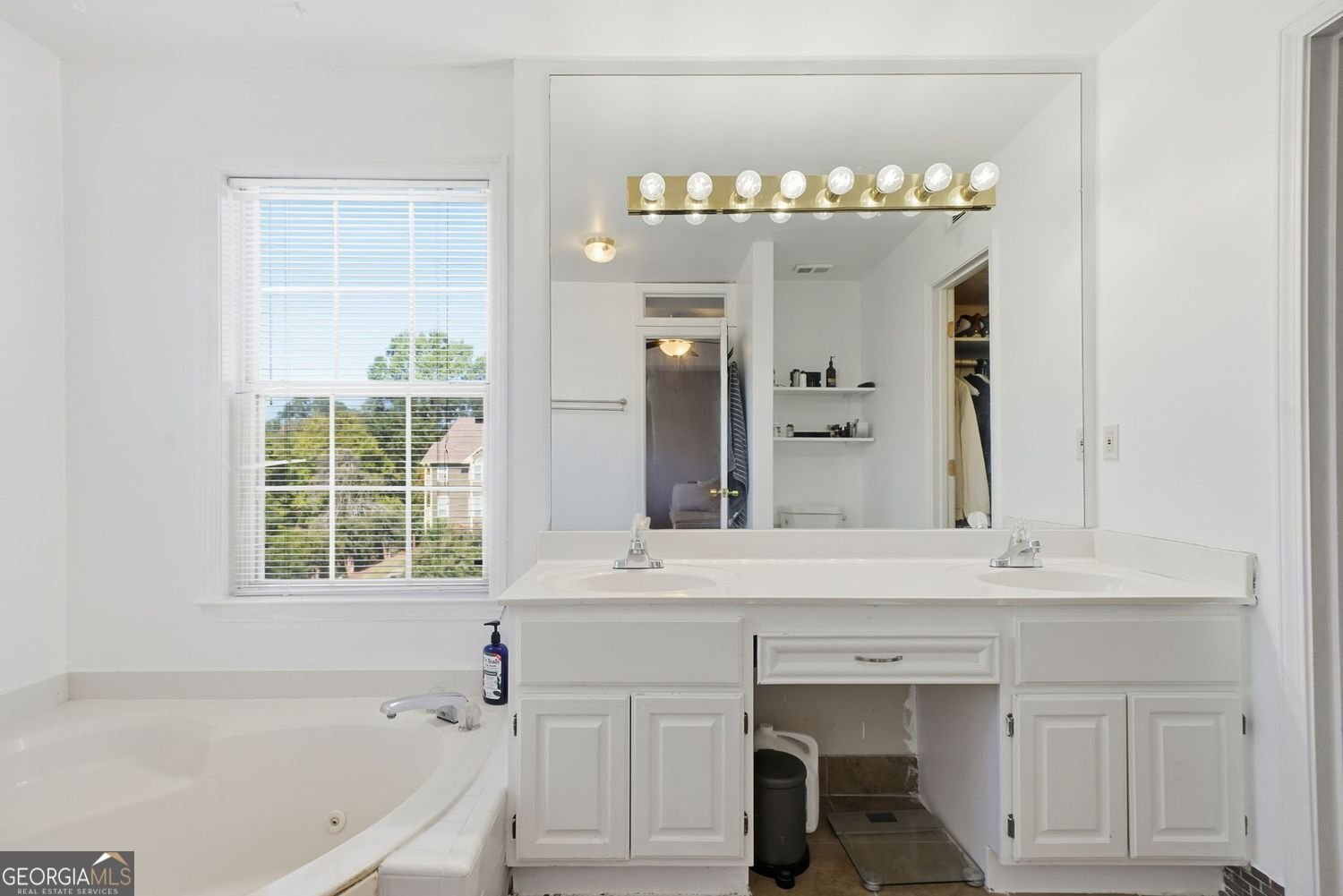 405 McGill Park Avenue Atlanta - 9