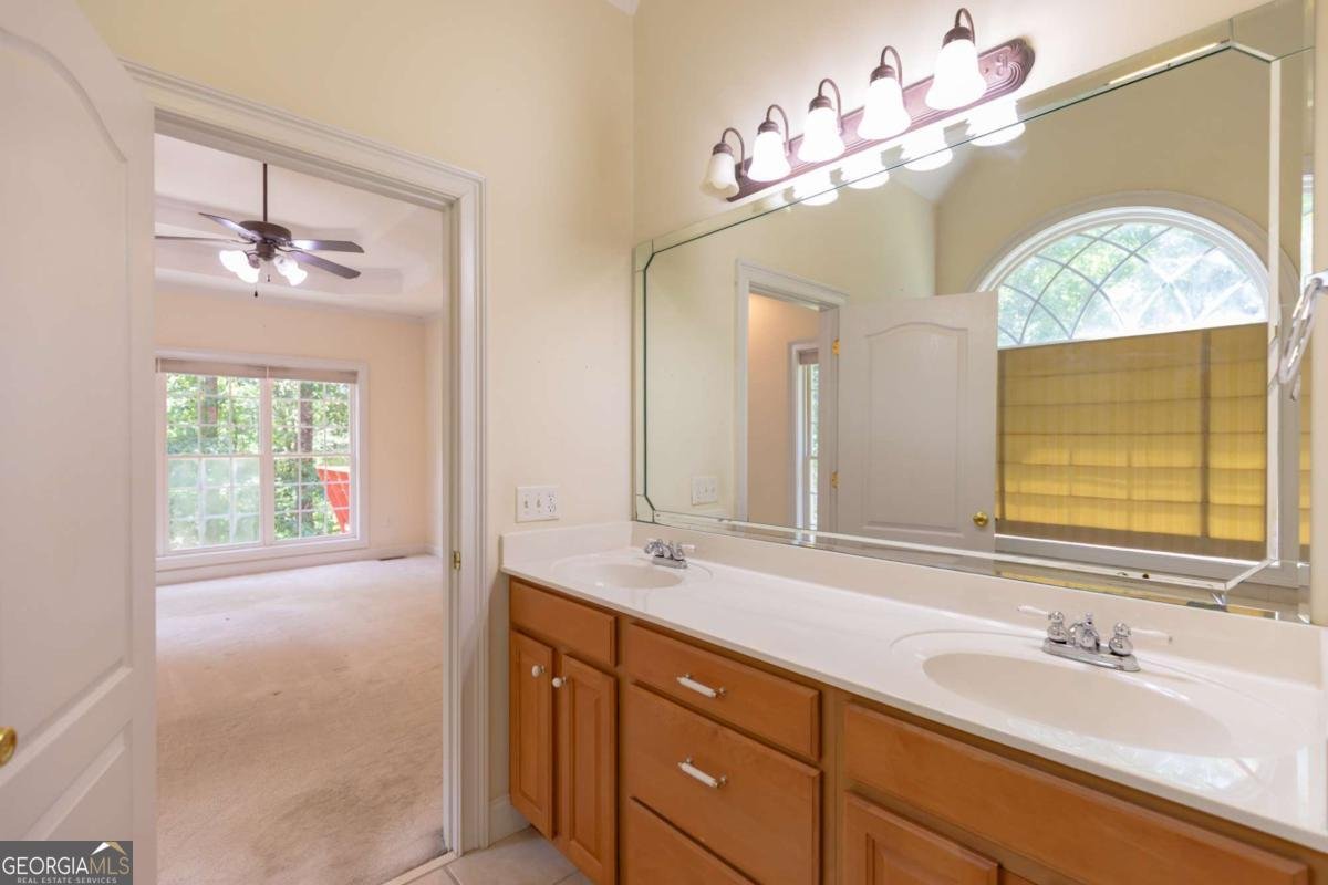 5581 Fox Glove Court Douglasville - 19