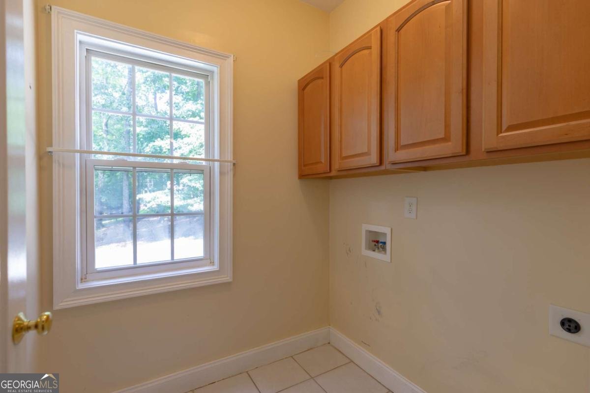 5581 Fox Glove Court Douglasville - 23