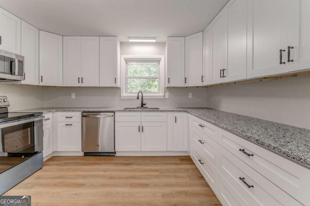 212 Alfred Avenue Rome - 18