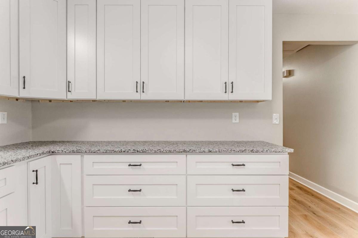 212 Alfred Avenue Rome - 21