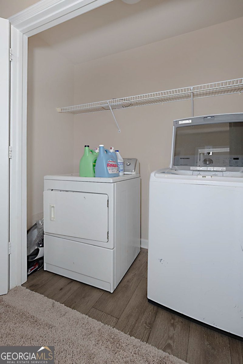 2672 Honeysuckle Drive Columbus - 22