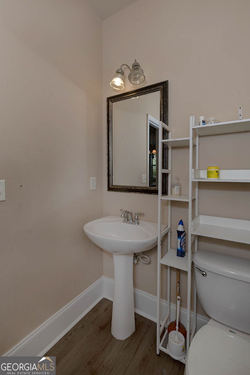 2672 Honeysuckle Drive Columbus - 35