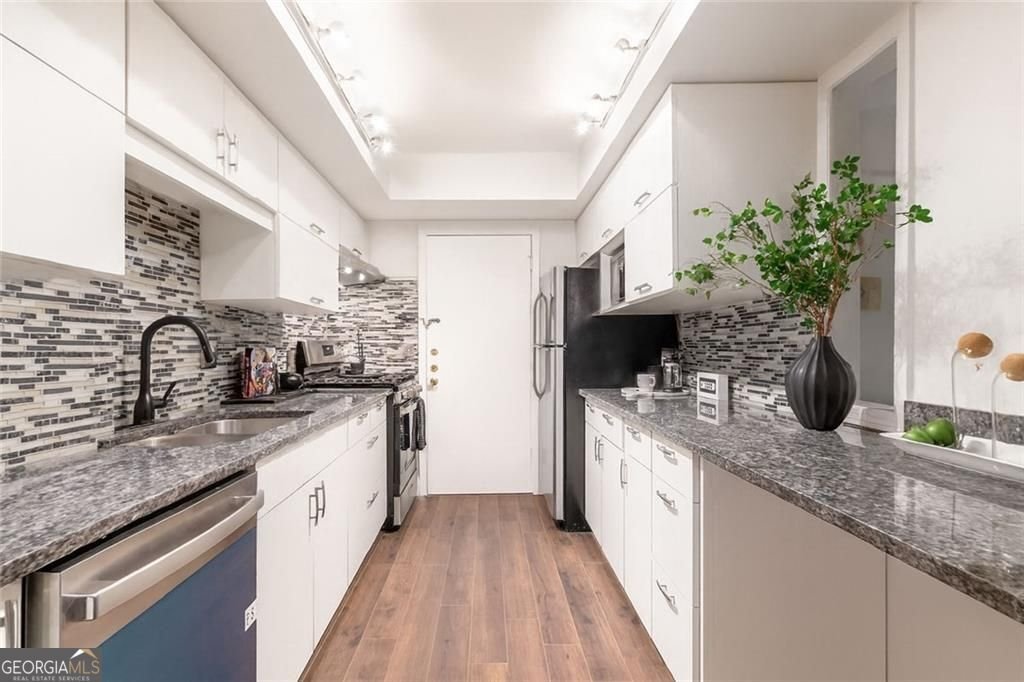 6851 Roswell Road Sandy Springs - 6