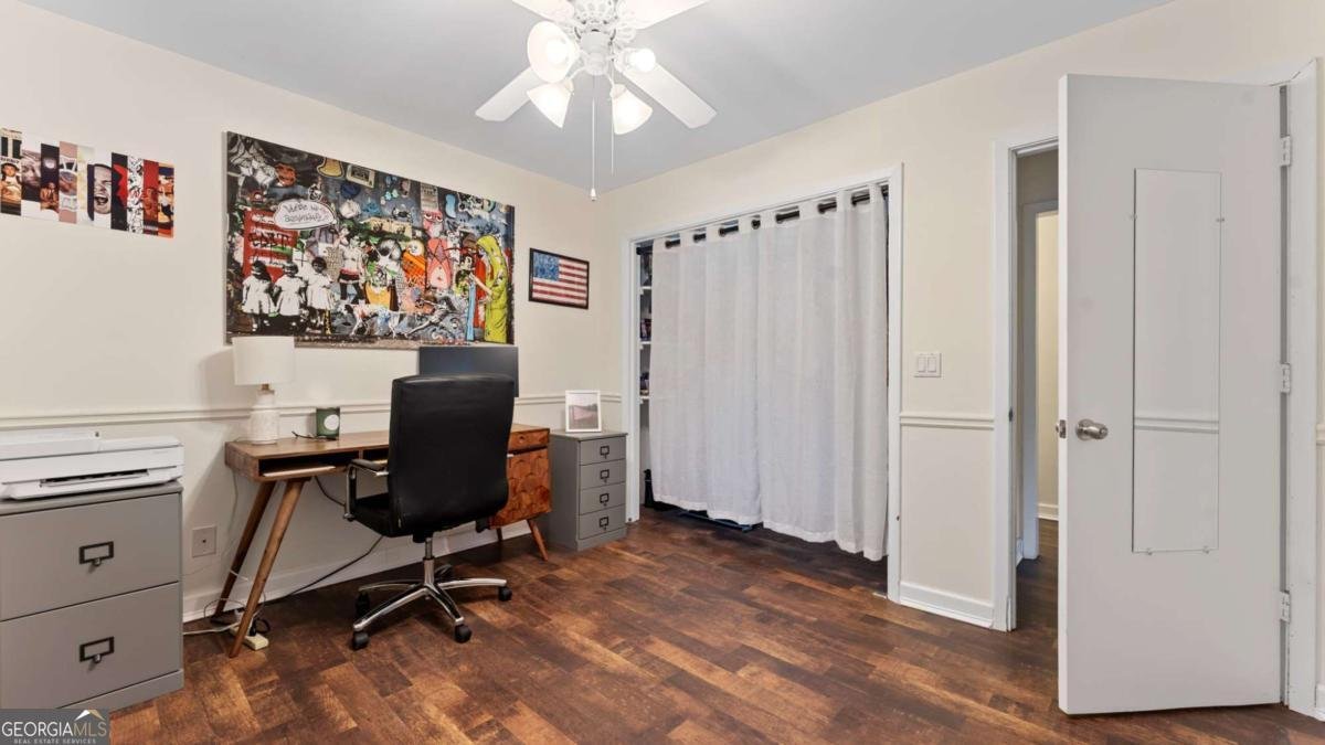 495 Ramsdale Drive Roswell - 21