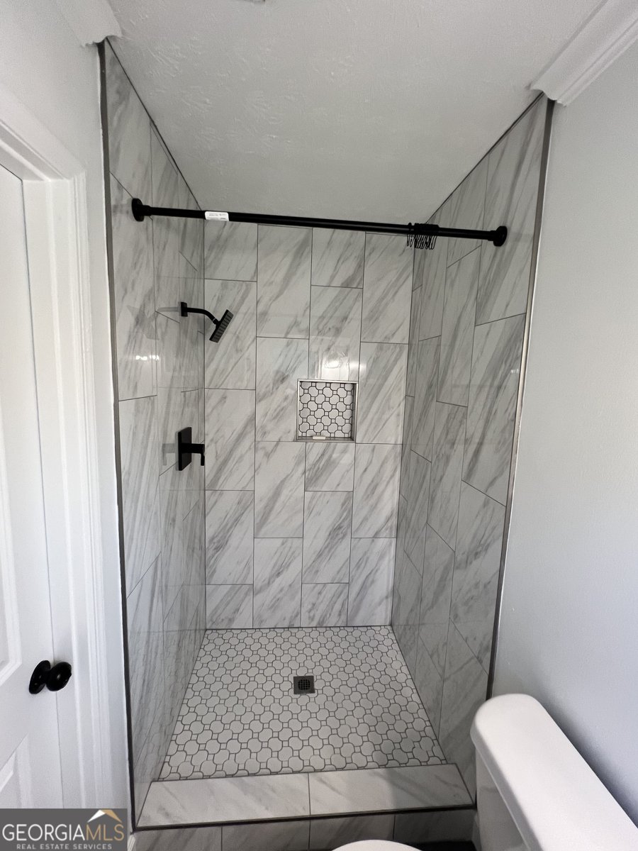 2512 Crumps Landing Circle Snellville - 13