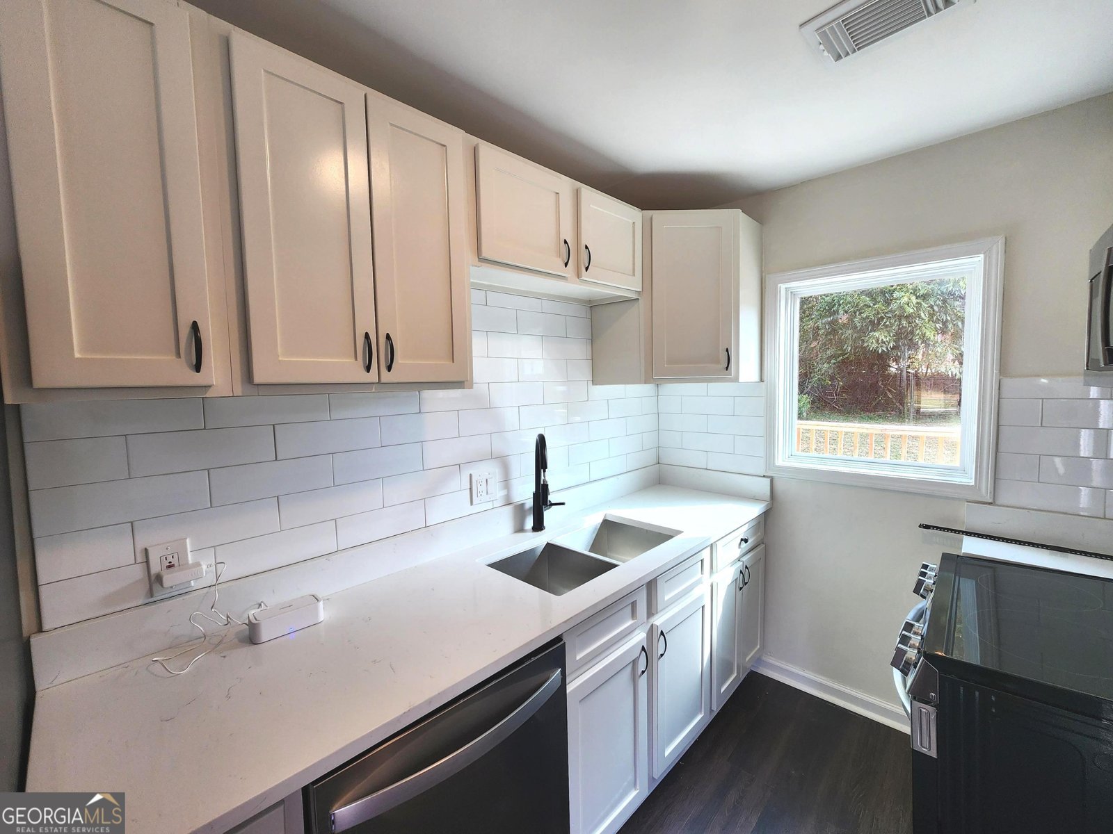 1 LAMAR Avenue Atlanta - 6