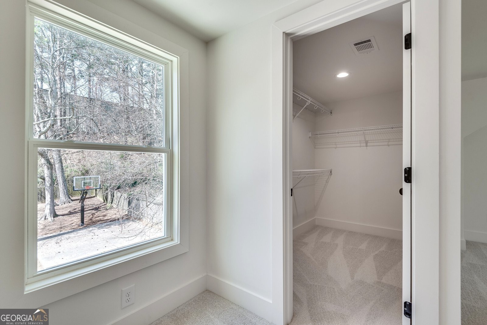 1861 Dyer Circle Chamblee - 3