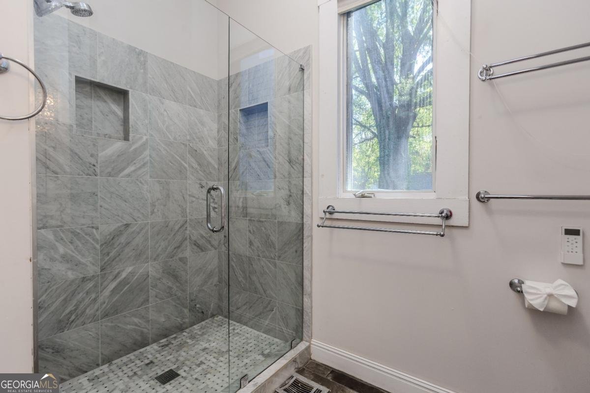 686 Garibaldi Street Atlanta - 20