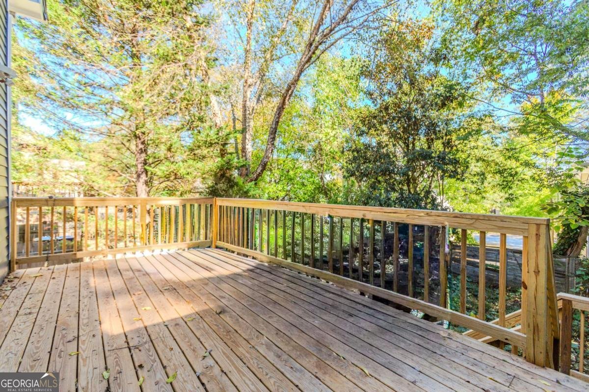 686 Garibaldi Street Atlanta - 23