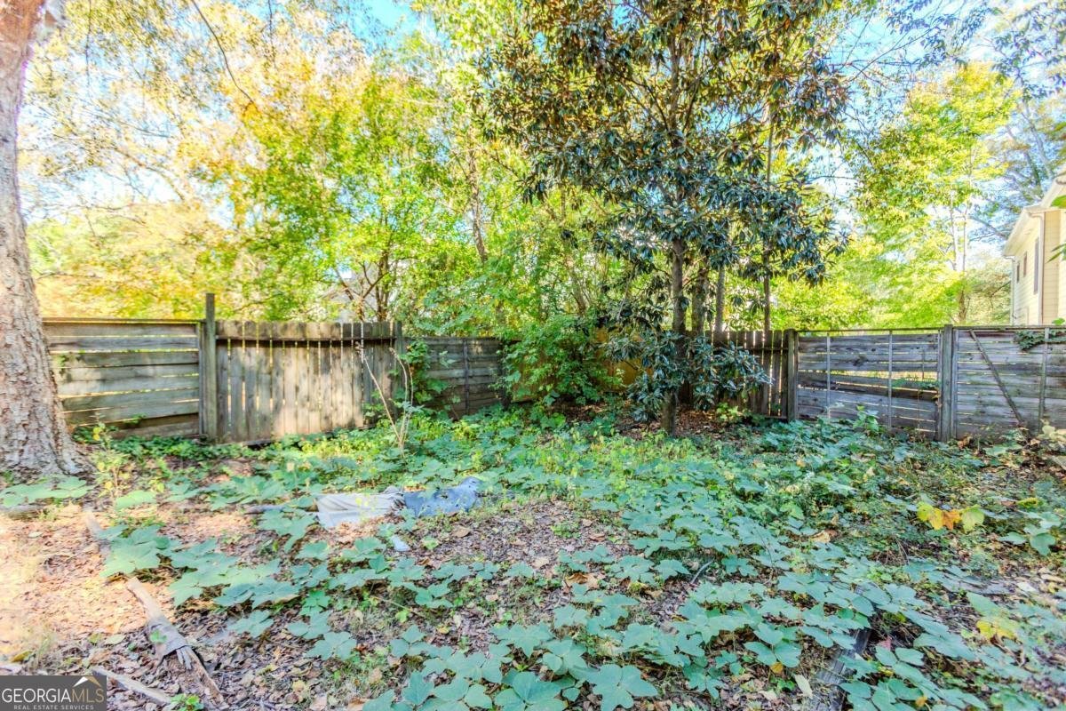 686 Garibaldi Street Atlanta - 25
