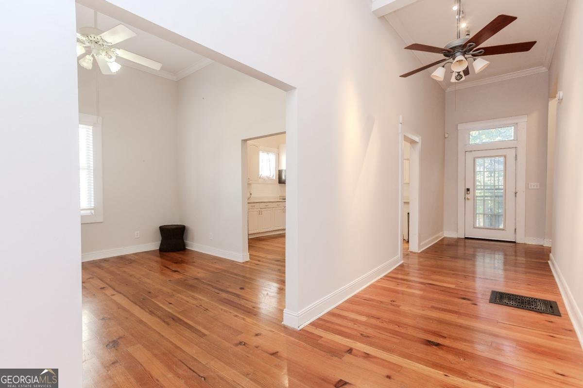 686 Garibaldi Street Atlanta - 4