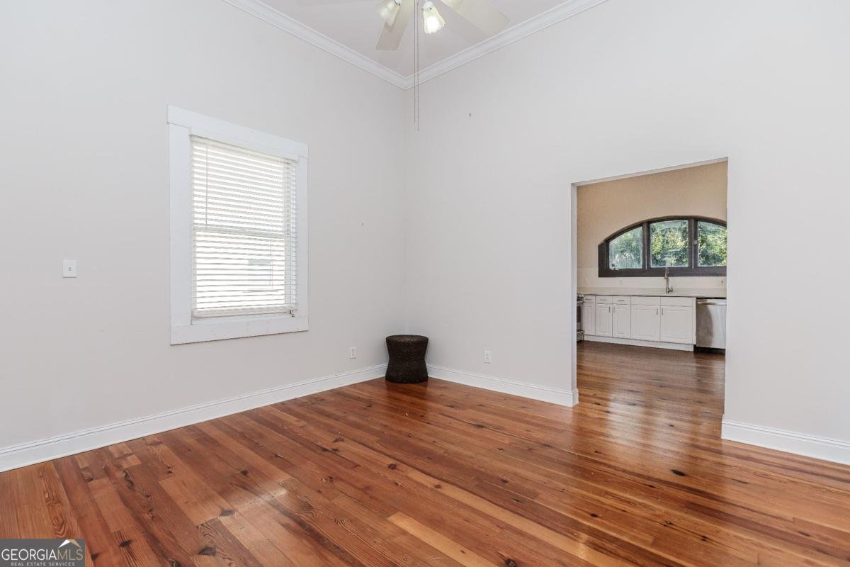 686 Garibaldi Street Atlanta - 8