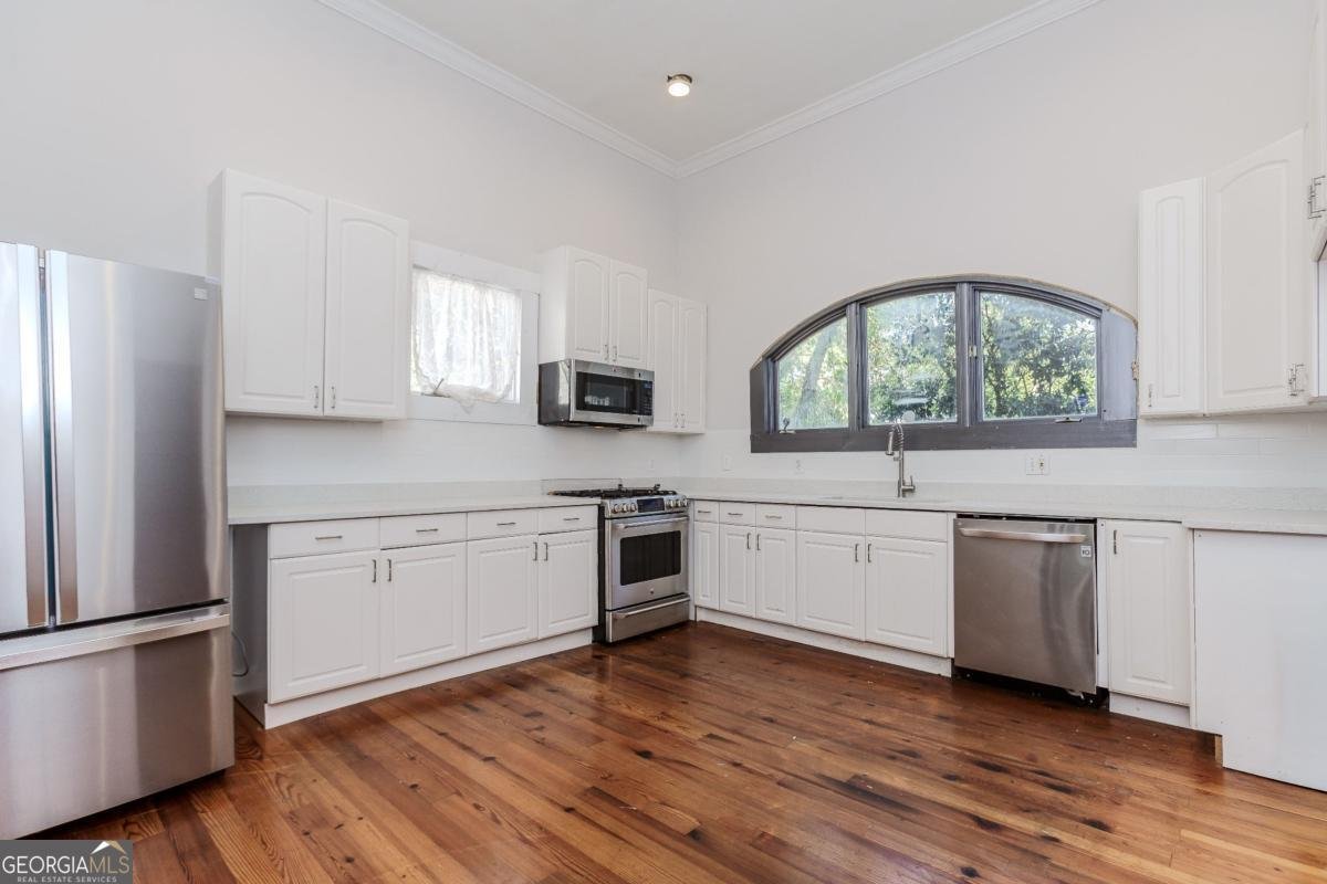 686 Garibaldi Street Atlanta - 9