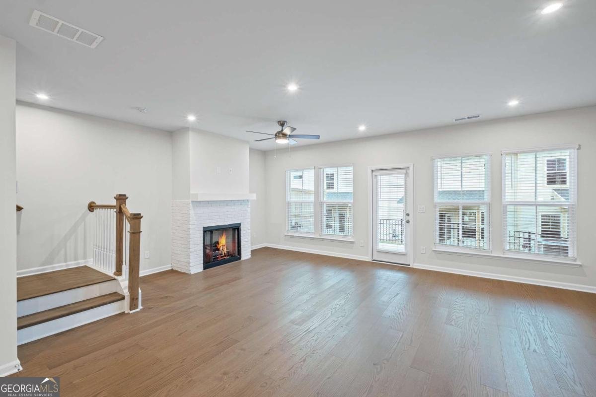 5719 Tillman Way Powder Springs - 5