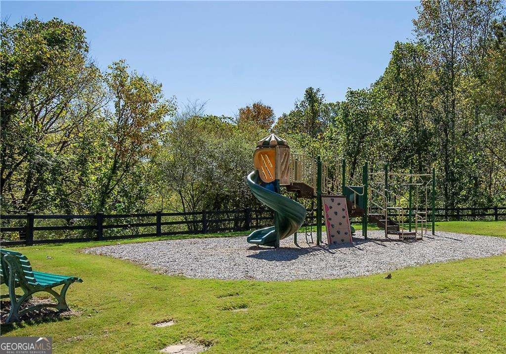 470 Montgomery Avenue Alpharetta - 43