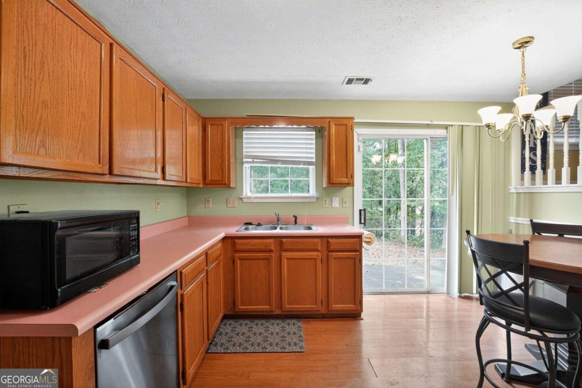 5822 Giles Road Lithonia - 13