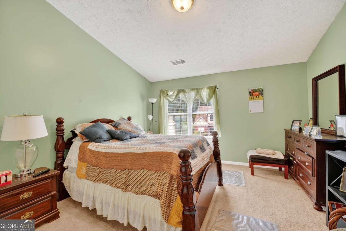 5822 Giles Road Lithonia - 27