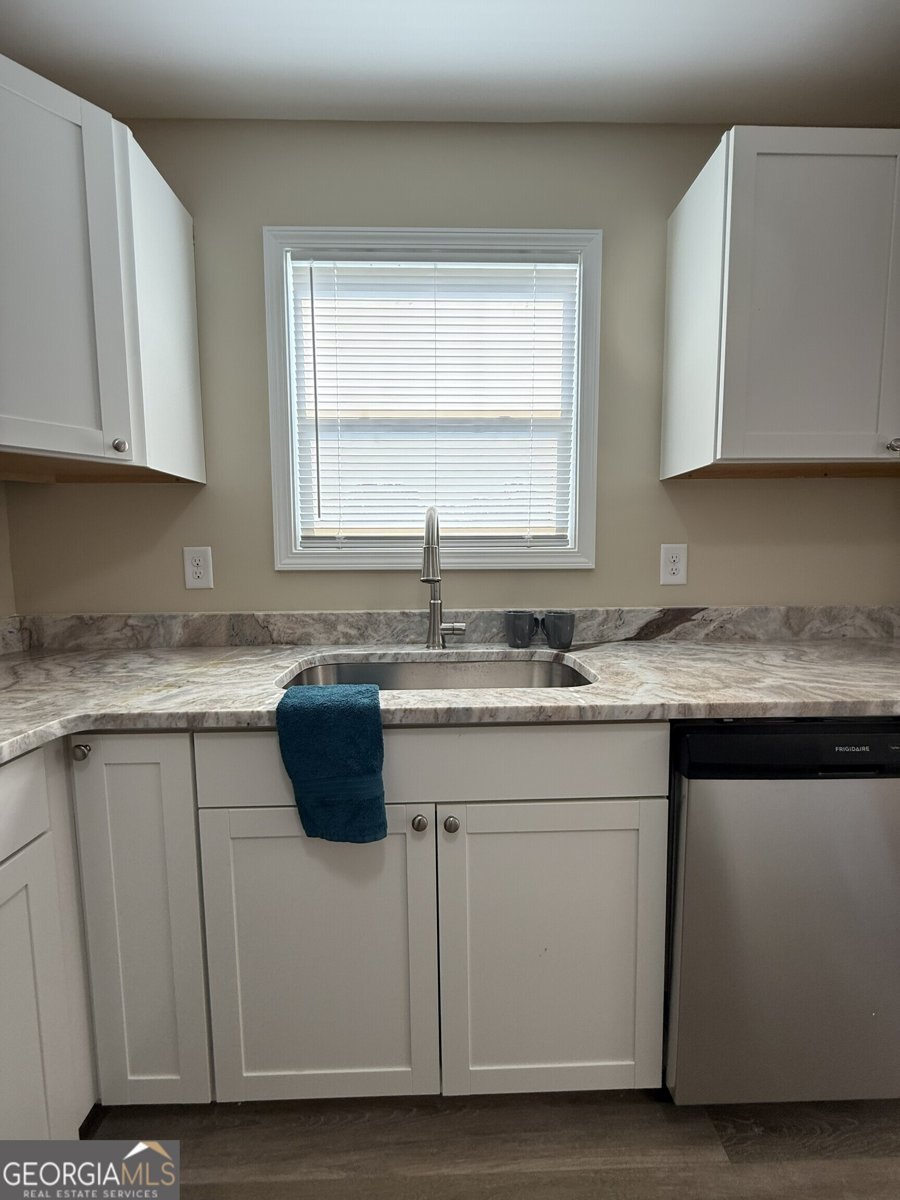 190 Charlotte Circle Statham - 6