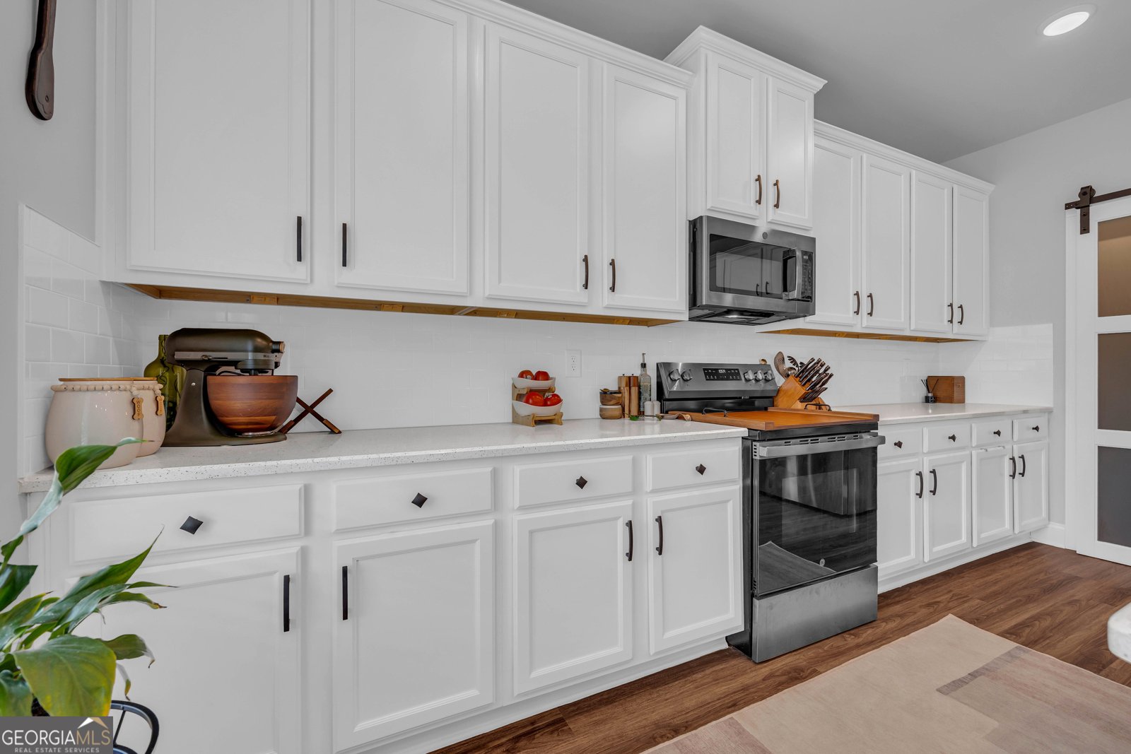 123 Applewood Way Homer - 2