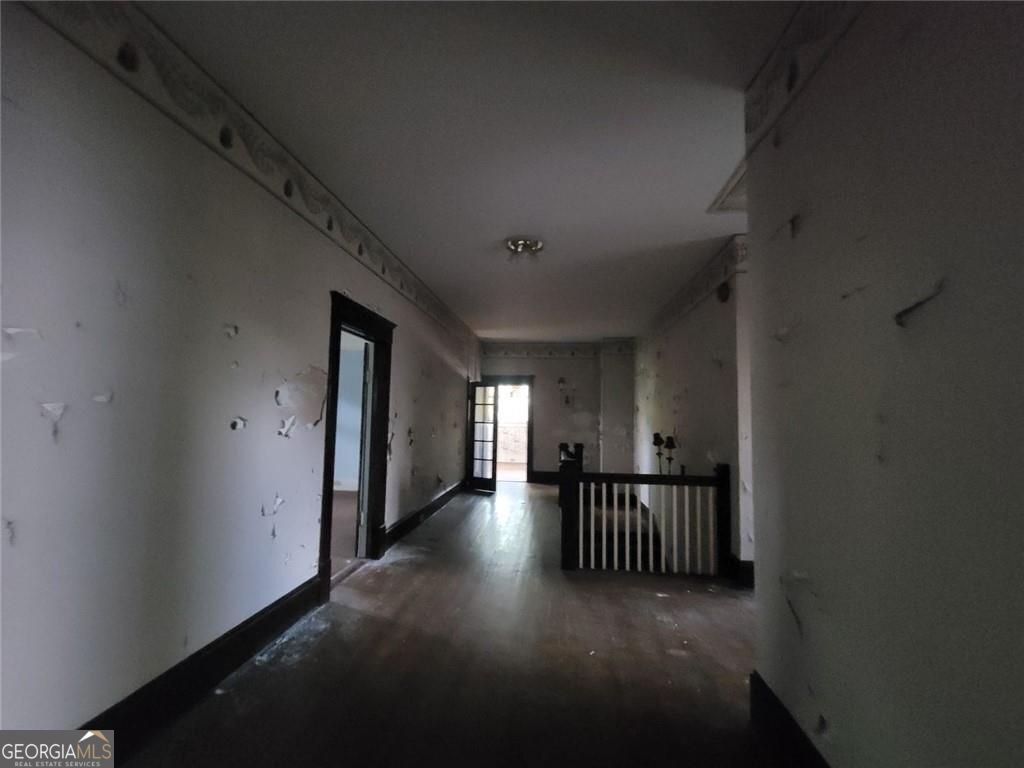 8633 Rose Avenue Douglasville - 32