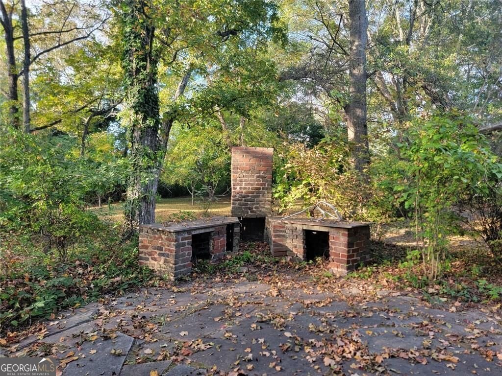 8633 Rose Avenue Douglasville - 38