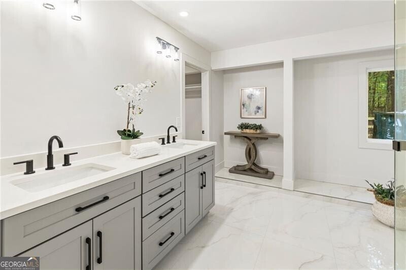 1670 Holly Springs Road Marietta - 34