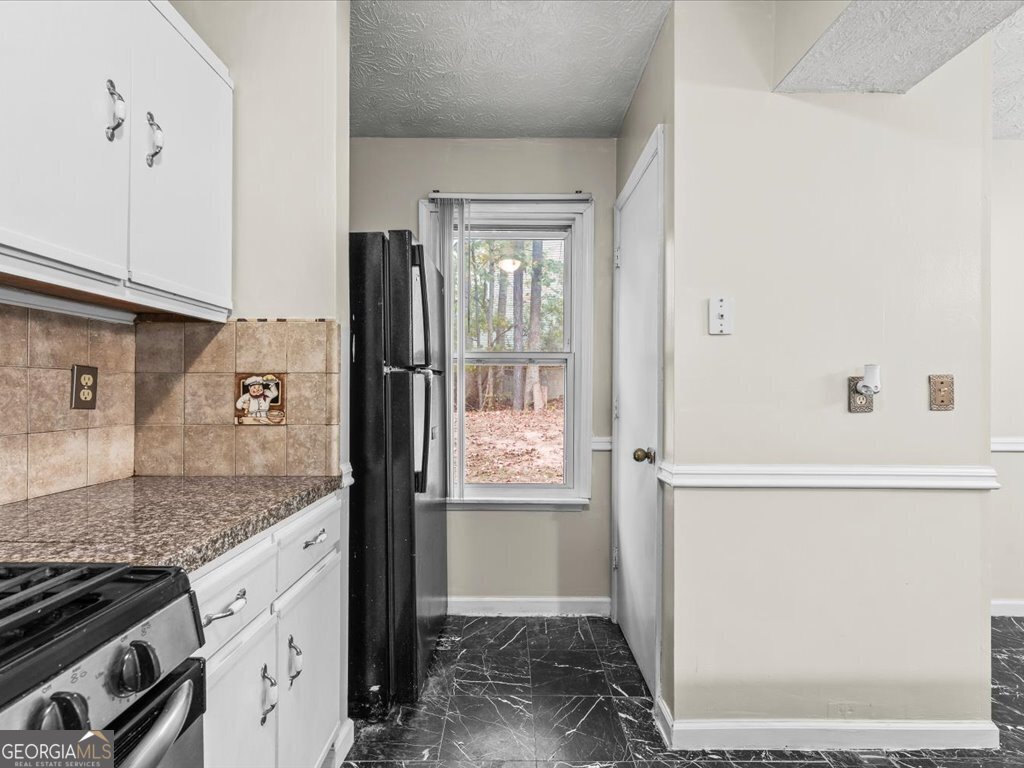 5947 Rock Road Union City - 23
