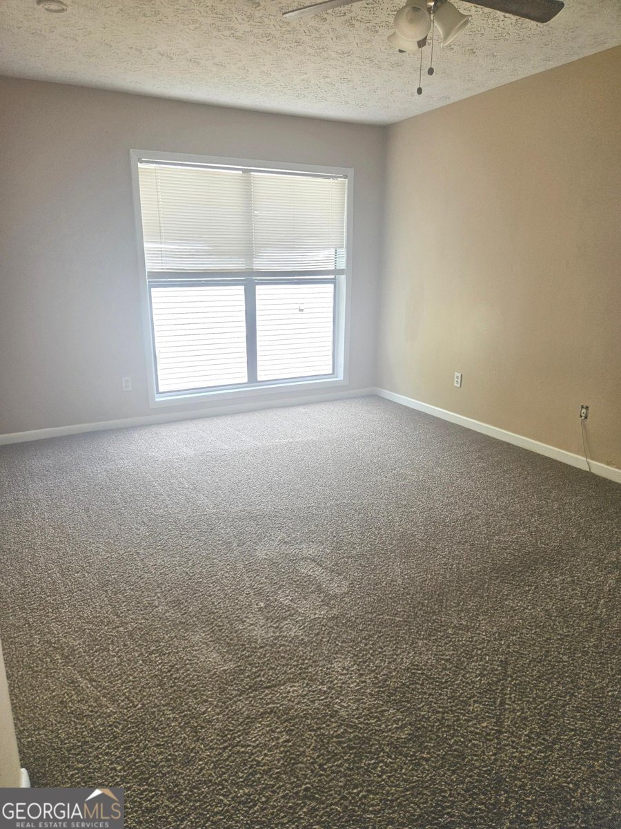 154 Governors Drive Forest Park - 10