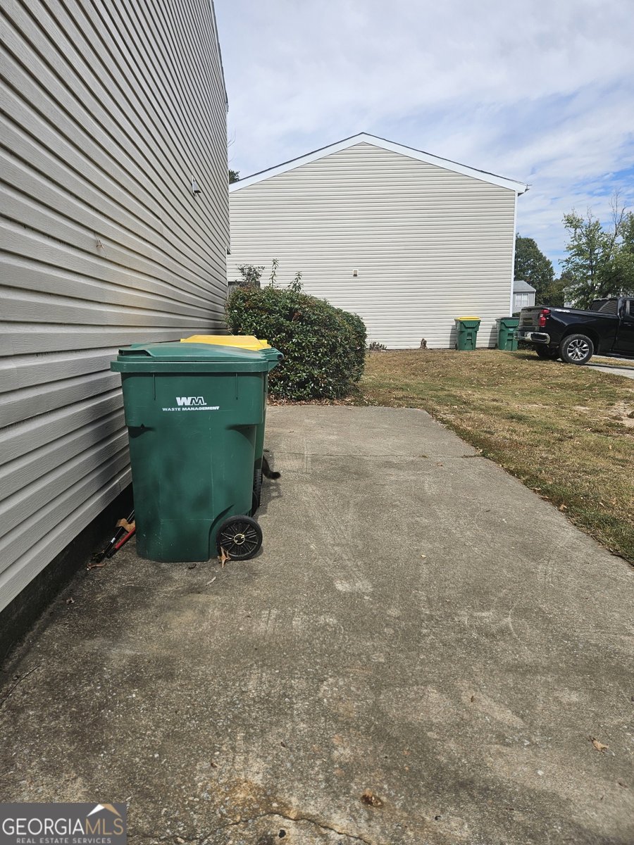 154 Governors Drive Forest Park - 12