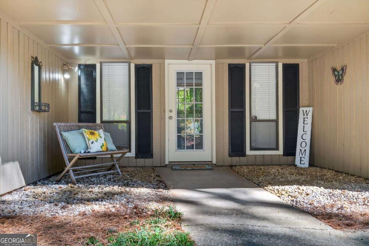 220 Hollyberry Drive Roswell - 3