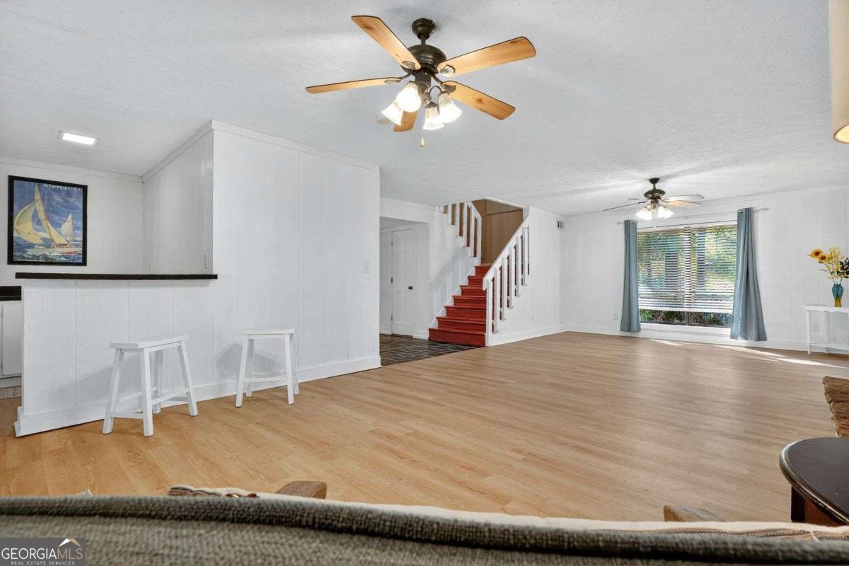 220 Hollyberry Drive Roswell - 7