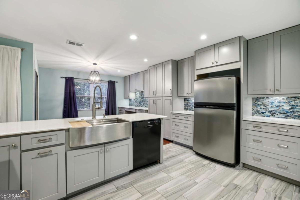 64 Devon Lane Avondale Estates - 7