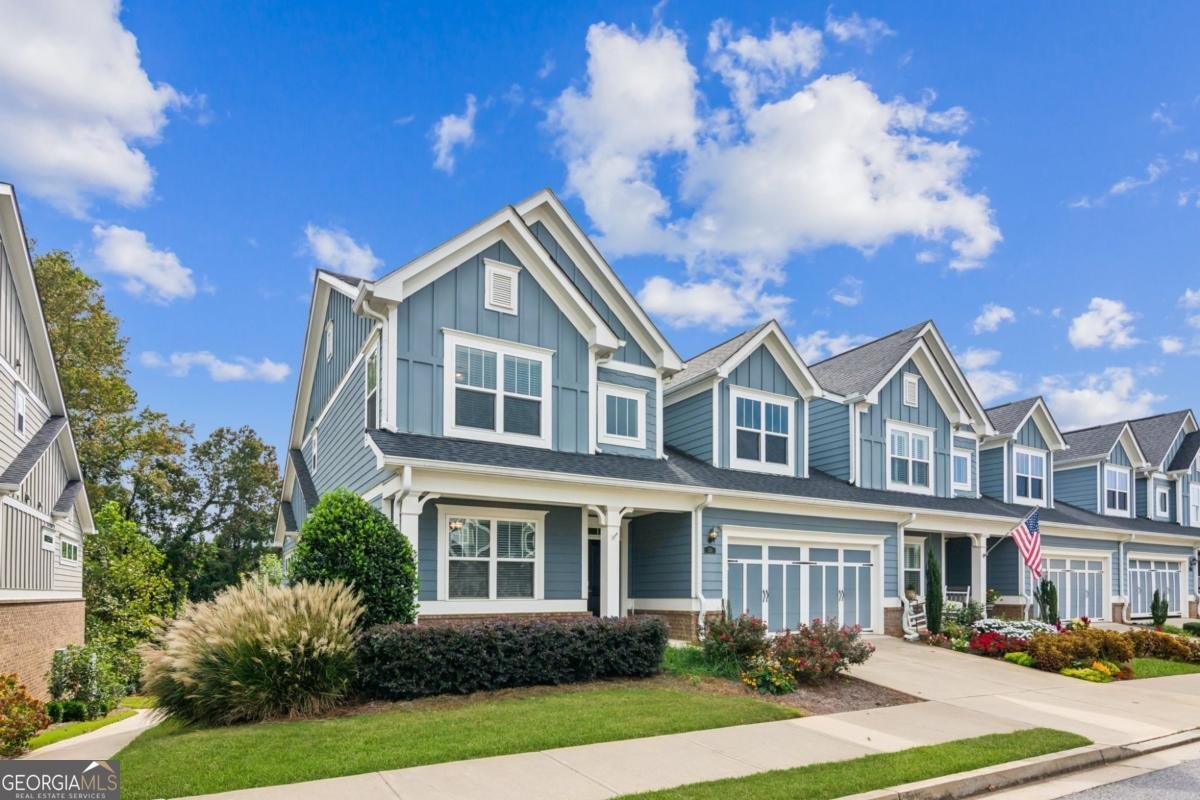 324 Cherokee Station Circle Woodstock - 2