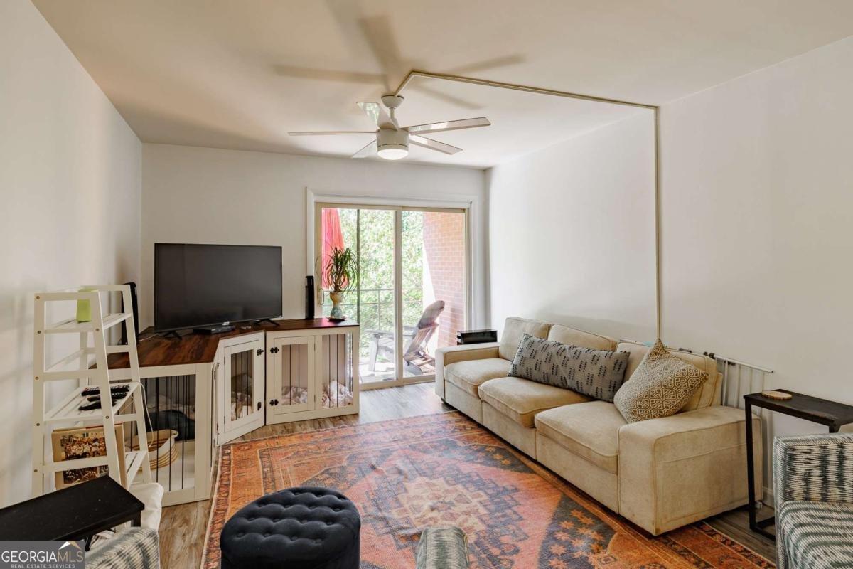 250 Little Street Athens - 11