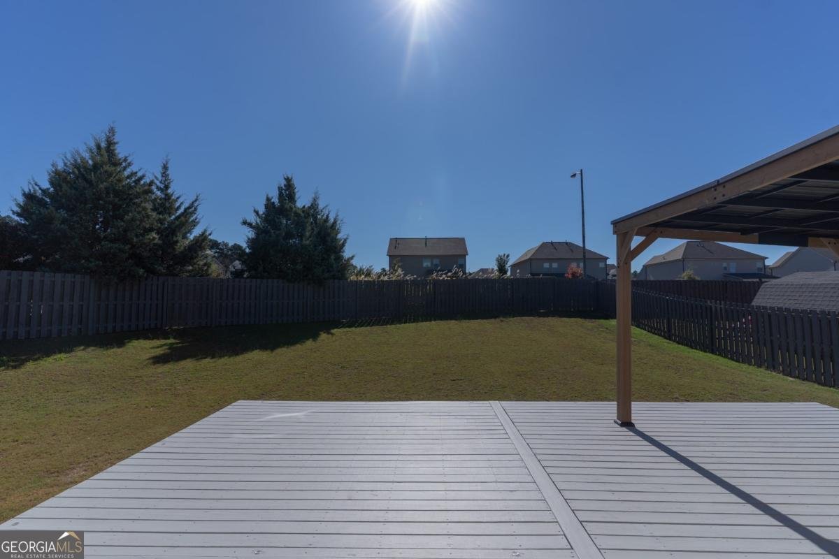 216 Loganview Drive Loganville - 39