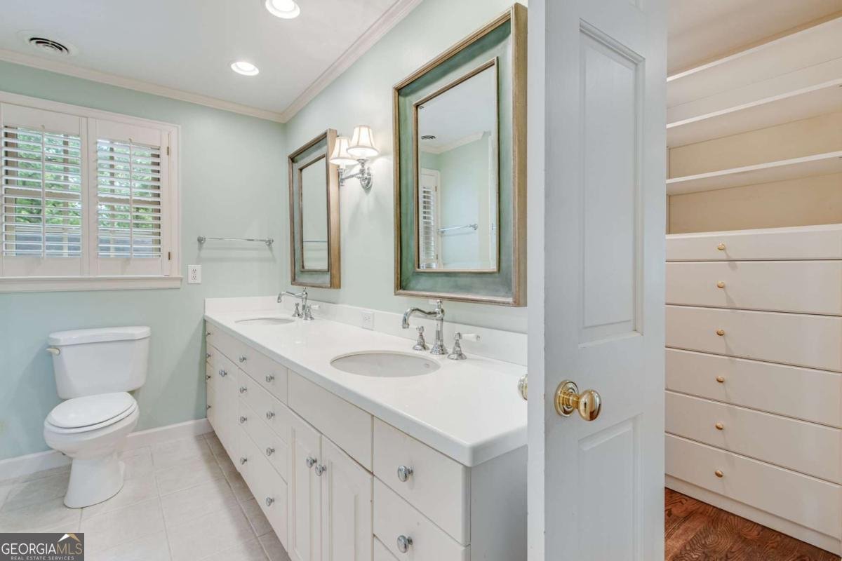 2626 Club Drive Gainesville - 16