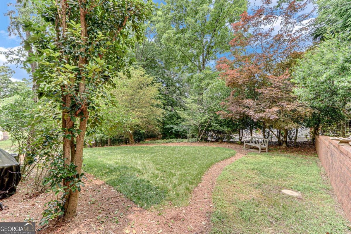 2626 Club Drive Gainesville - 31