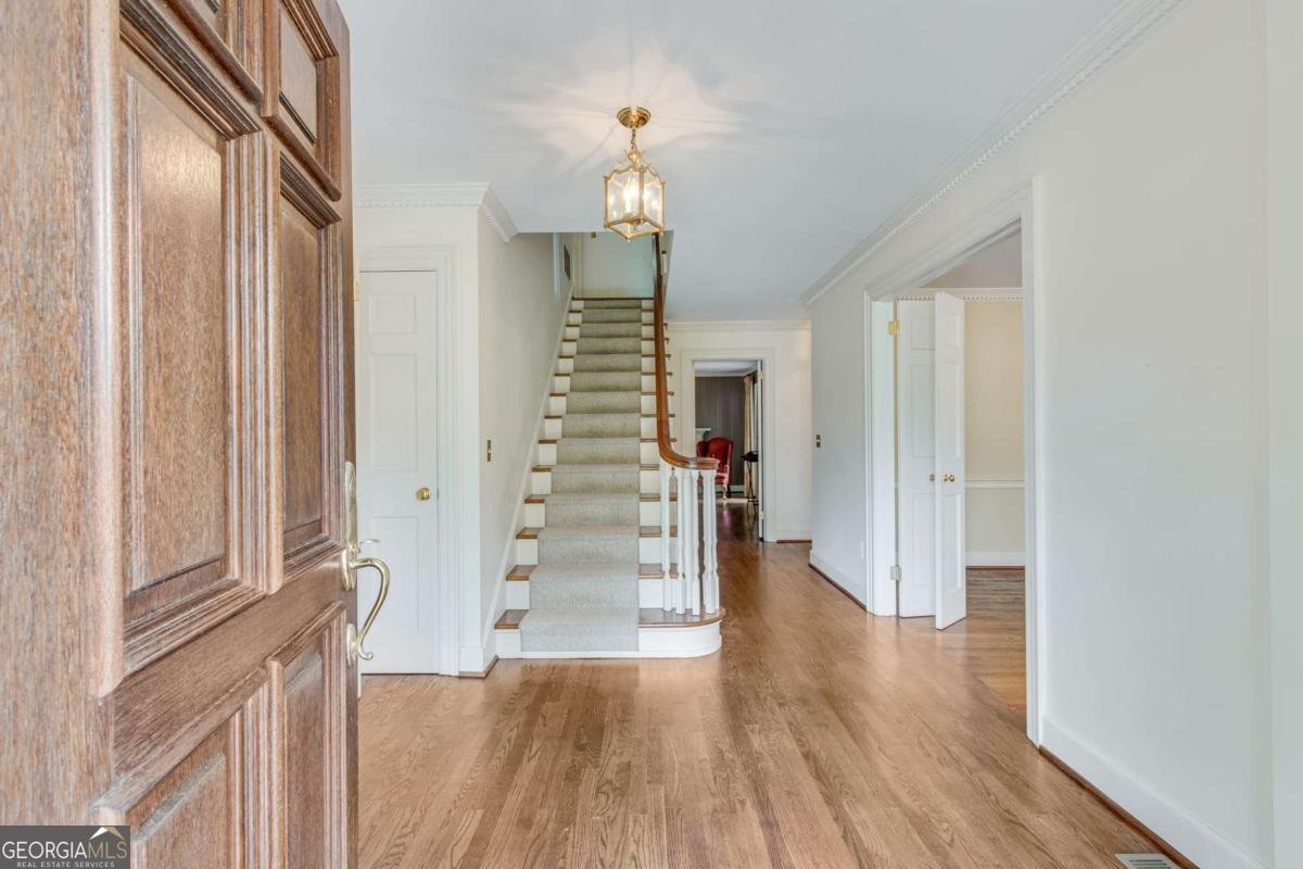 2626 Club Drive Gainesville - 32